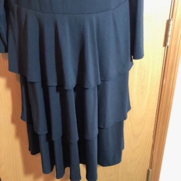 NWOT LulaRoe Holiday, Party Dress Black Tiered Ruffled Skirt, Scoop Neck 3X - Picture 3 of 7